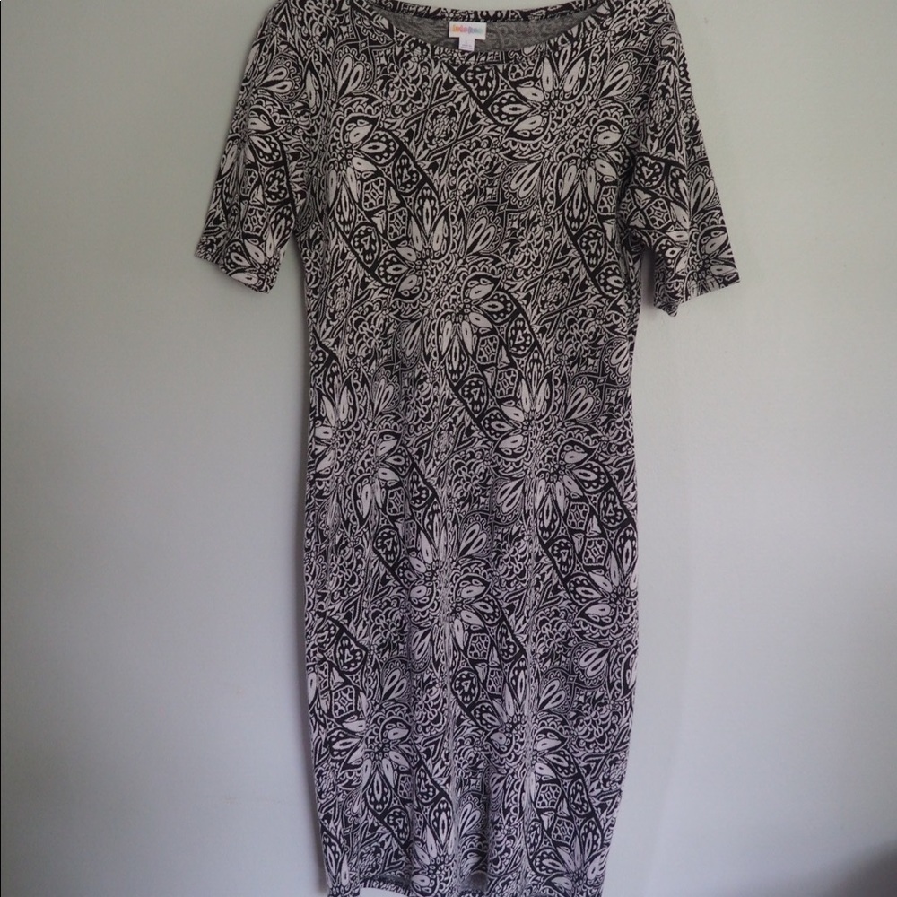 LuLaRoe Julia - Black/White Floral